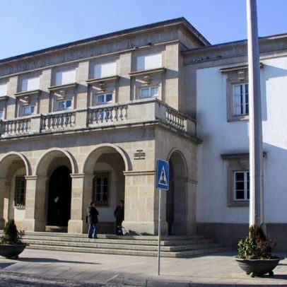 Câmara de Vila Flor condena chefe de gabinete por fraude com fundos comunitários