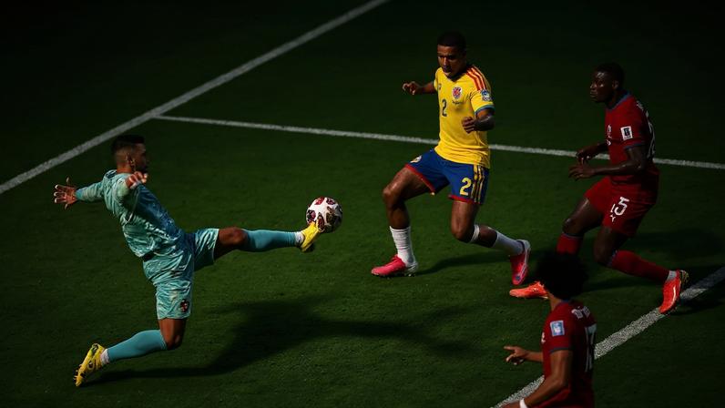 Diogo Costa esteve em destaque frente à Colômbia e à Croácia