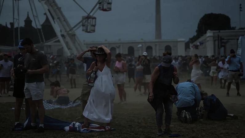 Céu escureceu rapidamente e registou-se vento forte