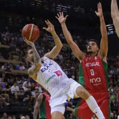 Portugal vence na Grécia e avança à qualificação para o Mundial de basquetebol