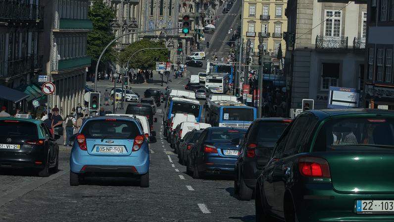 Turista foi assaltada na Rua dos Clérigos