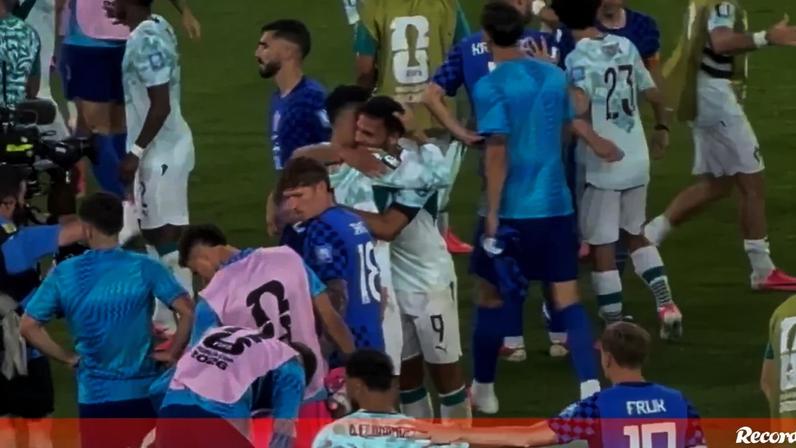 Record captou momento entre os dois jogadores em Toronto