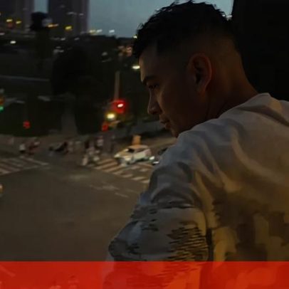Dalot faz brincadeira com Ronaldo na varanda do hotel em Toronto