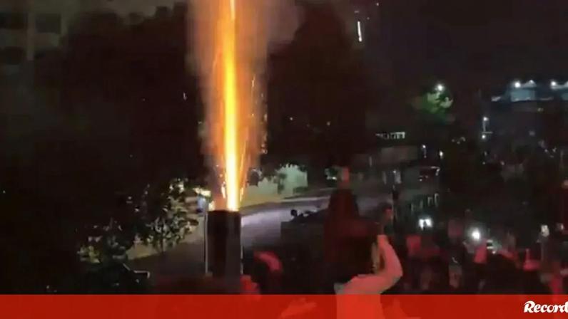 Música e fogo de artifício: adeptos mexicanos tentam perturbar descanso da seleção inglesa