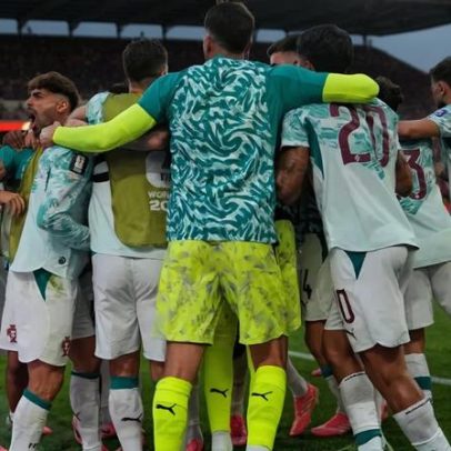 Mudança na lateral-direita define o onze de Portugal frente à Espanha