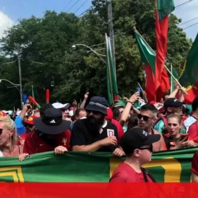 Adeptos portugueses celebram em Toronto antes do jogo com a Croácia