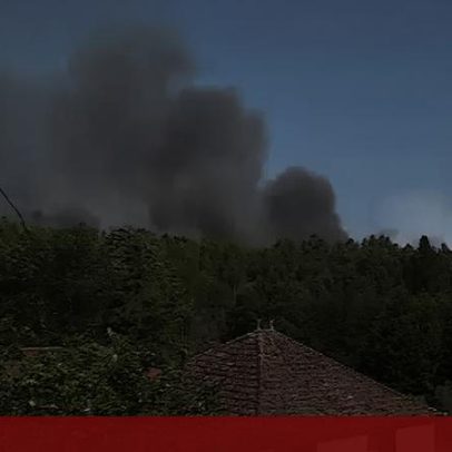 Meios aéreos entram em ação para combater incêndios em Tondela