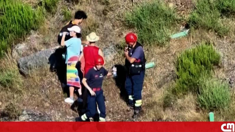 Bombeiros resgatam três adolescentes e um adulto nas Fisgas de Ermelo