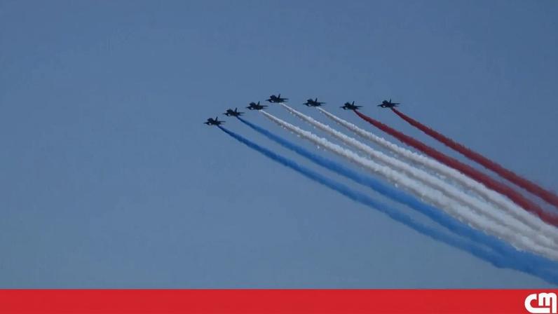 Desfile aéreo e naval comemora 250 anos dos EUA em Nova Iorque