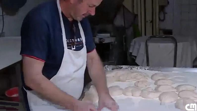 Noite na padaria do herói de Alcácer do Sal, Alexandre Quintas