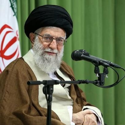 Filho de Ali Khamenei proibido de ir ao funeral do pai