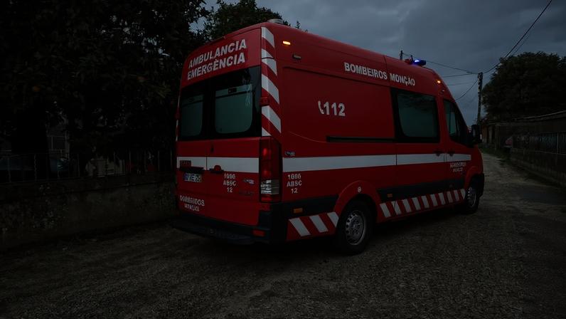 Colisão em Monção deixa dois feridos