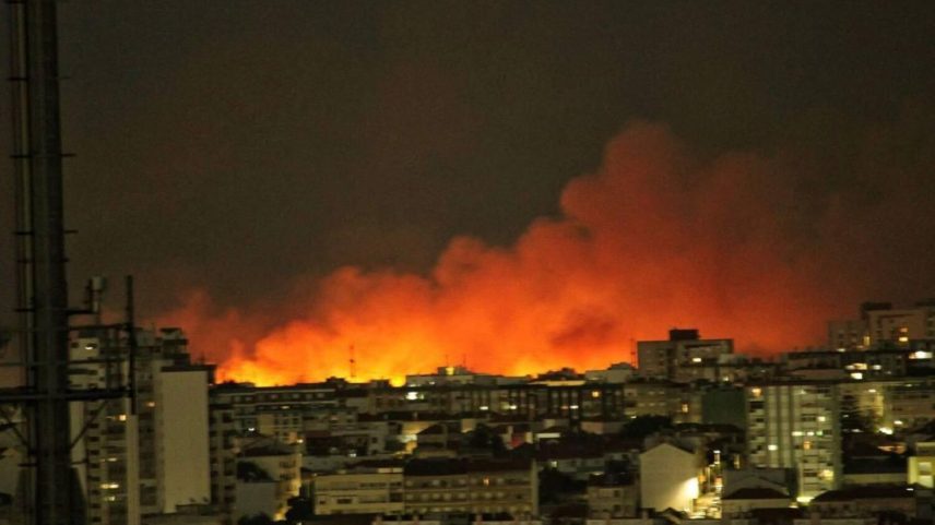 Grande incêndio em Setúbal