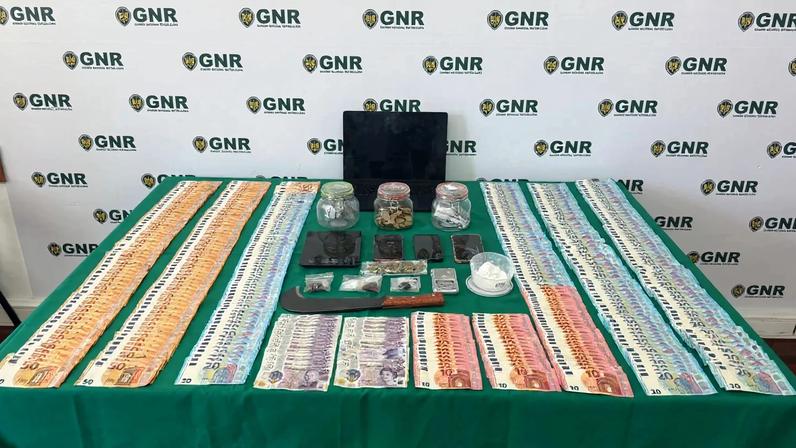 GNR caça traficantes com 11 mil euros em numerário