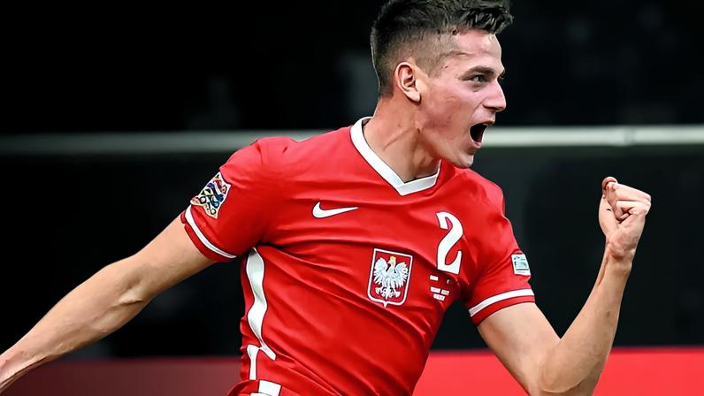 Polaco Kaminski evidenciou-se no Colónia na última época com sete golos e três assistências