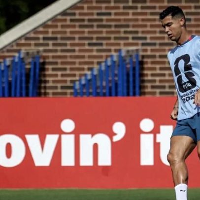Cristiano Ronaldo antevê duelo ibérico com fé na qualificação