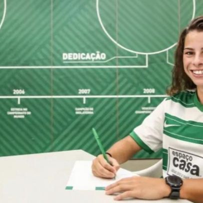 Neuza Besugo retorna a casa e assina pelo Sporting