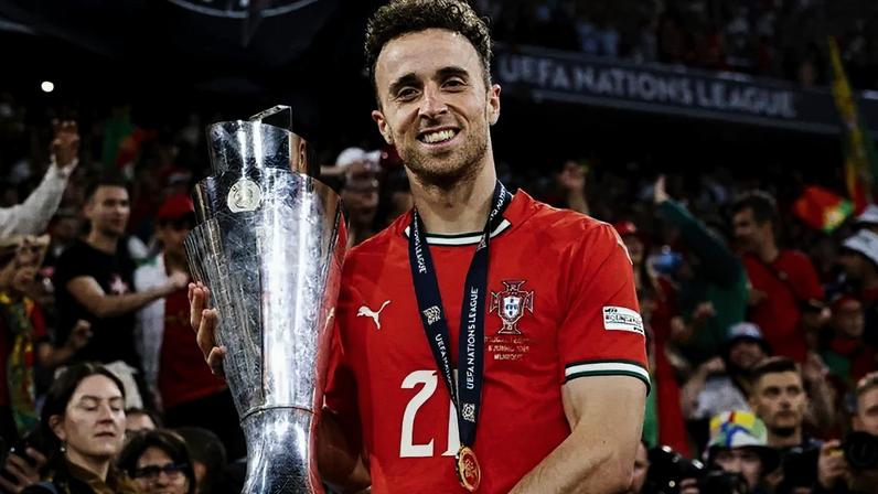 Diogo Jota homenageado após conquista da Liga das Nações por Portugal