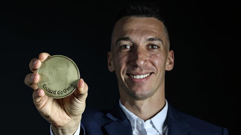 Miguel Nogueira com o Record de Ouro