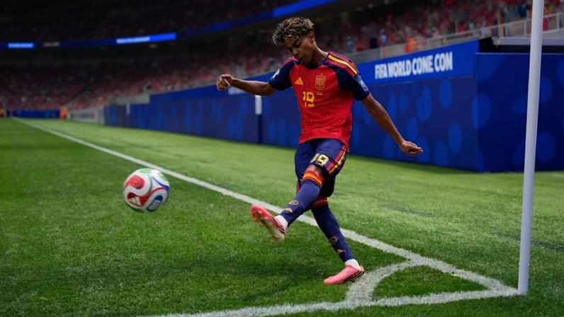 Lamine Yamal, extremo da Espanha
