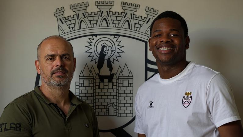 Kaiquy reforça Feirense