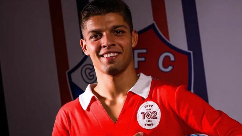 Diogo Prioste com as cores do Gil Vicente