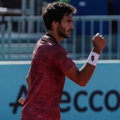 Francisco Cabral celebra estreia nos oitavos de Wimbledon