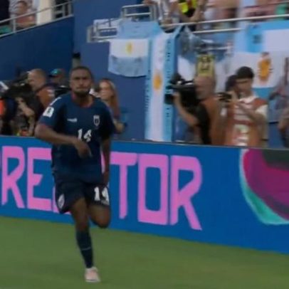 Deroy Duarte marca frente à Argentina num momento histórico