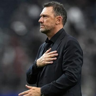 Tony Popovic admite que custa ter chegado tão perto