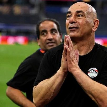 Hossam Hassan dedica vitória ao povo egípcio e aos palestinianos