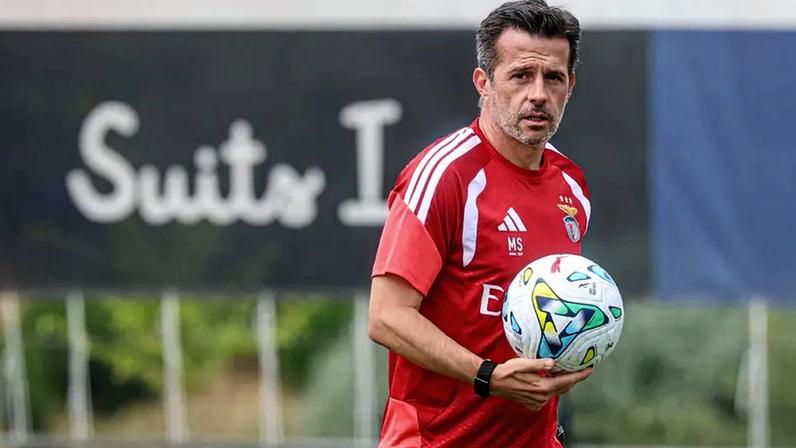 Benfica empata com o Caldas em jogo à porta fechada