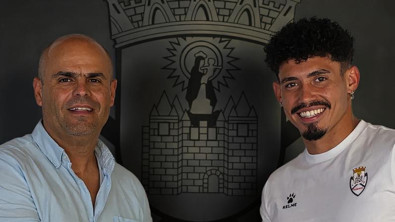 Isaac Valença (à direita)