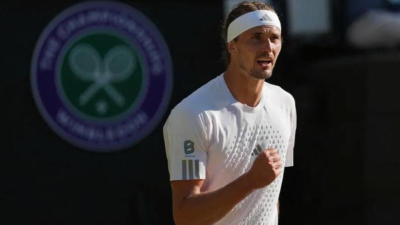 Zverev avança para os oitavos de final de Wimbledon