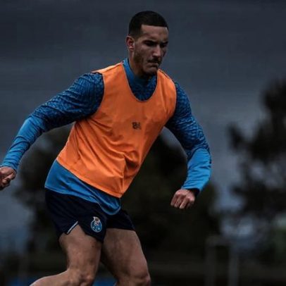 Deniz Gül faz primeiro treino de pré-época do FC Porto na Inglaterra