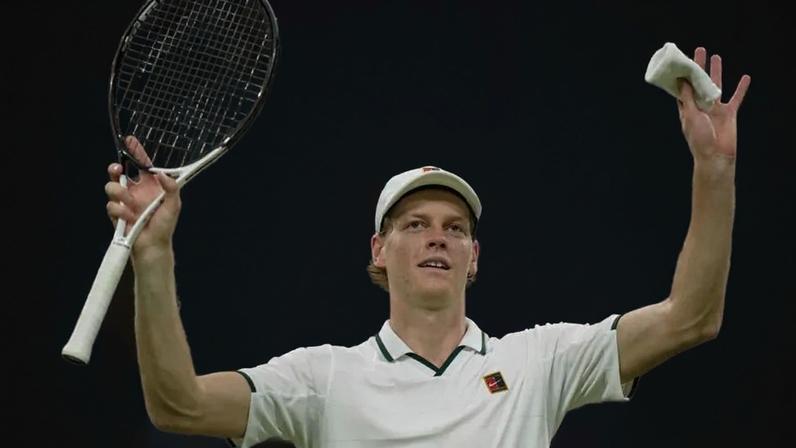 Jannik Sinner avança aos quartos de Wimbledon