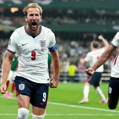 Harry Kane lidera triunfo frente ao México após jogo de loucos
