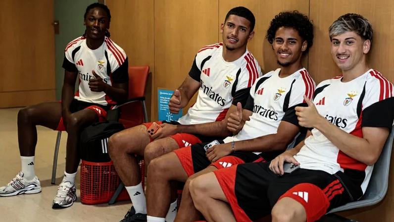 Benfica B inicia nova época no Seixal com 25 jogadores
