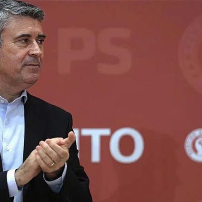 Carneiro critica ausência de Montenegro no Portugal-Espanha
